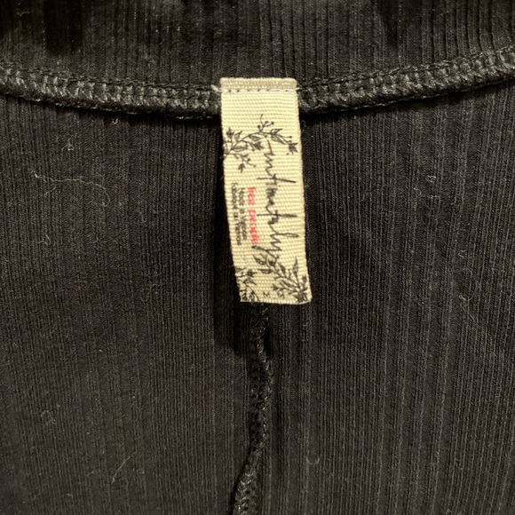 Brand new never worn Black ruffled free people long sleeve shirt size medium - Picture 2 of 5